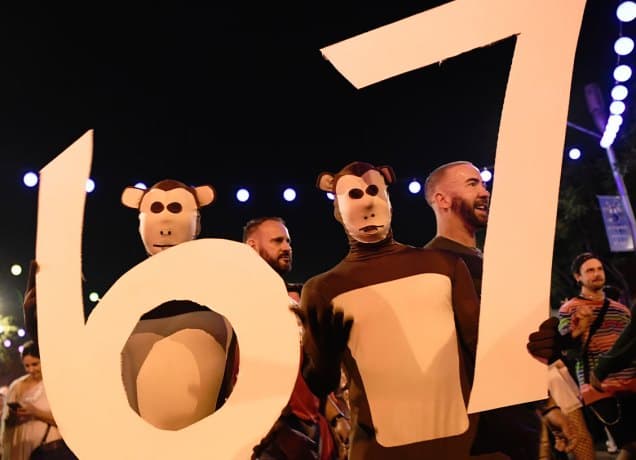 millennials-ruined-6-7-trend: a 6-7 costume