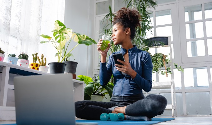 2026-fitness-trends-ai-smart-coach