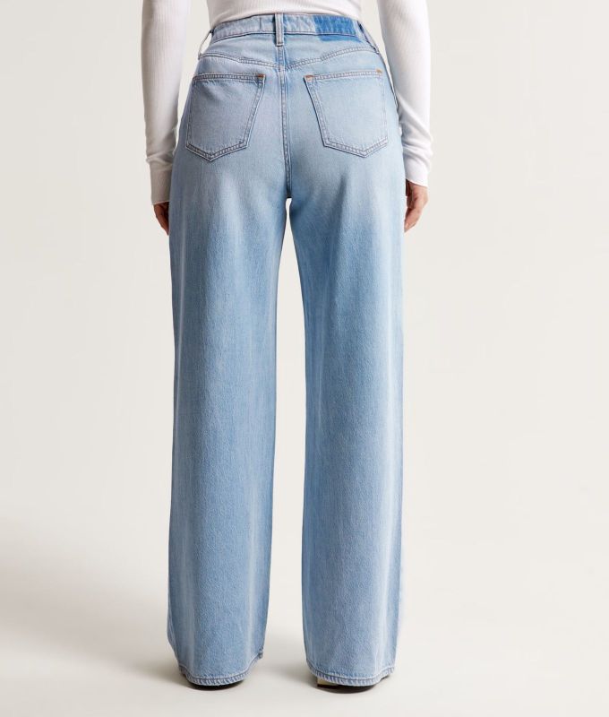 Abercrombie Curve Love High Rise Wide Leg Jean