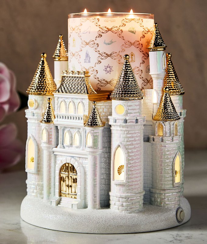 Bath & Body Works Disney Princess Collection 2026: Castle candle holder