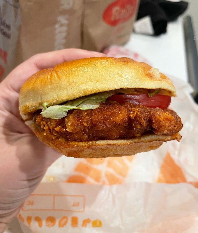 best fast food spicy chicken sandwiches: burger king spicy chicken sandwich