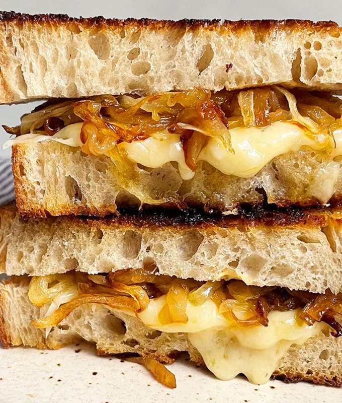 easy lunch ideas: french onion grilled cheese