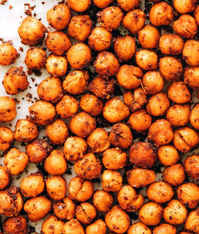 easy snack ideas: roasted chickpeas with spices