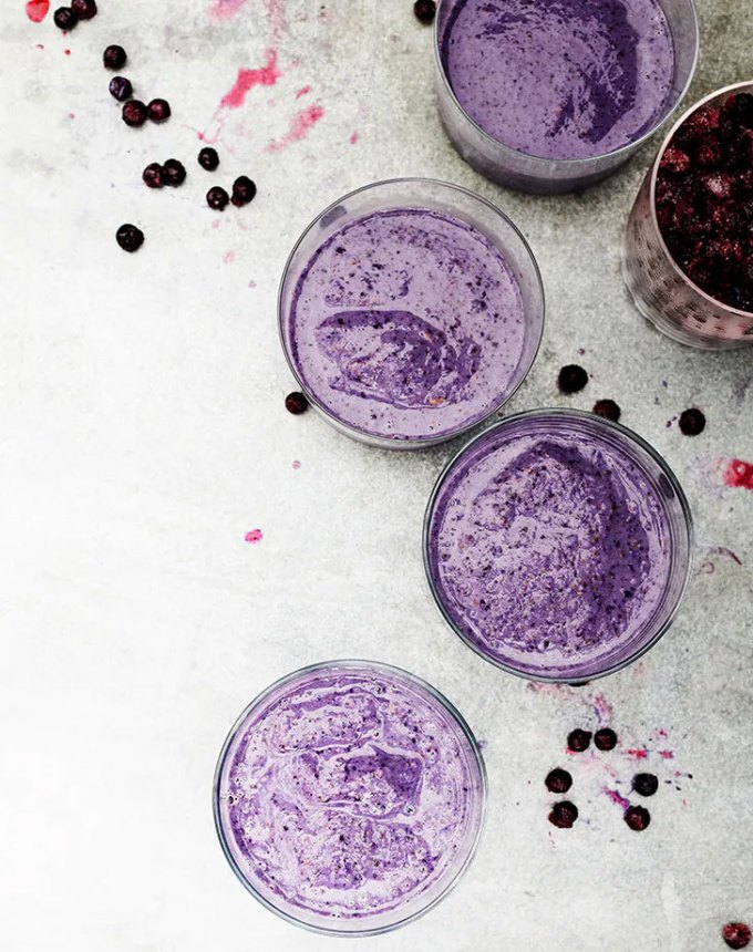 easy snacks to make at home: blueberry cauliflower smoothie