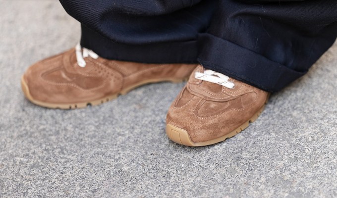 French women sneakers: brown suede sneakers