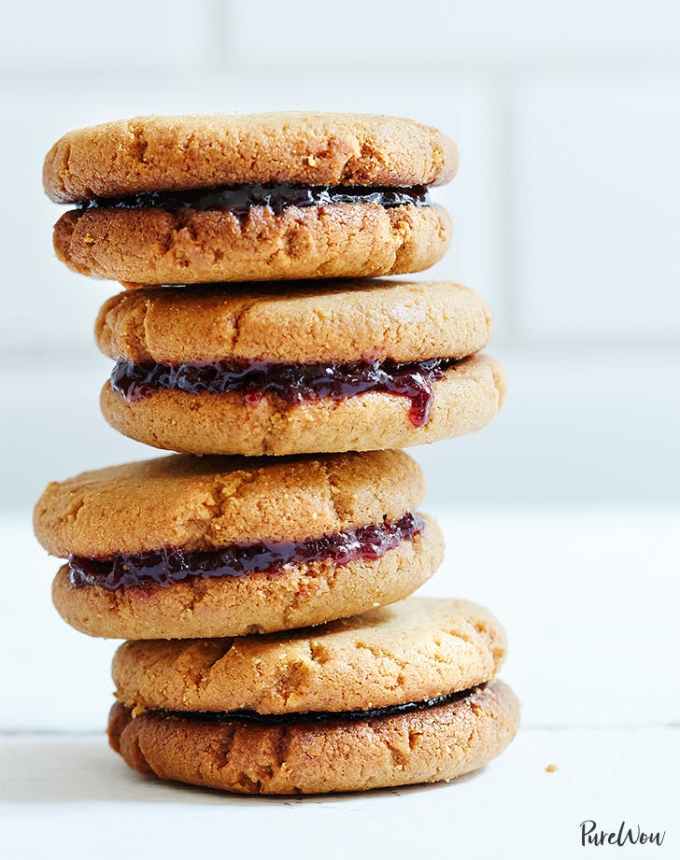 high-protein desserts: peanut butter and jelly sandwich cookies