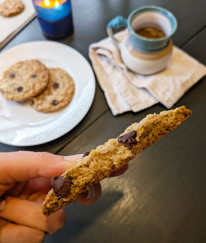 jennifer garner cookies cut in half