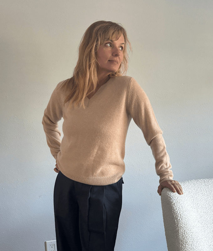 best-cashmere-sweaters-banana-republic-crew-neck